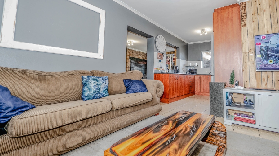 3 Bedroom Property for Sale in Zonnendal Western Cape